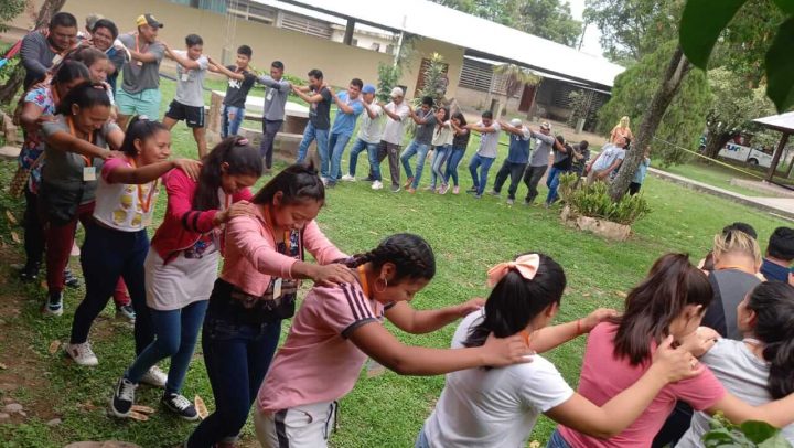 rueda jóvenes Orán