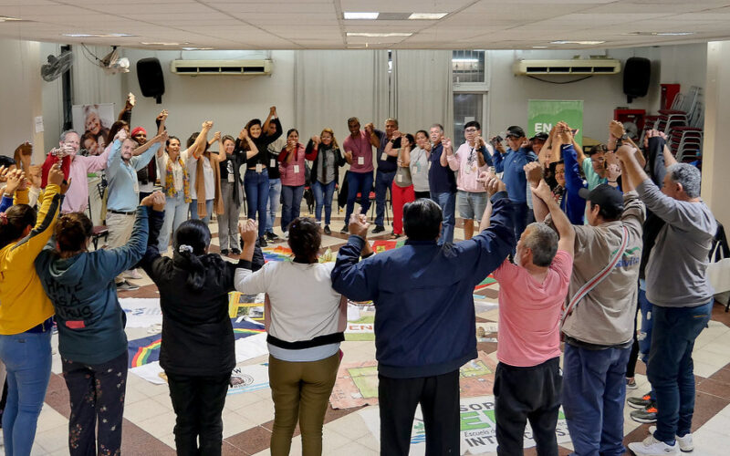 Regalos solidarios (Apoyanos) Regalos solidarios (Apoyanos)